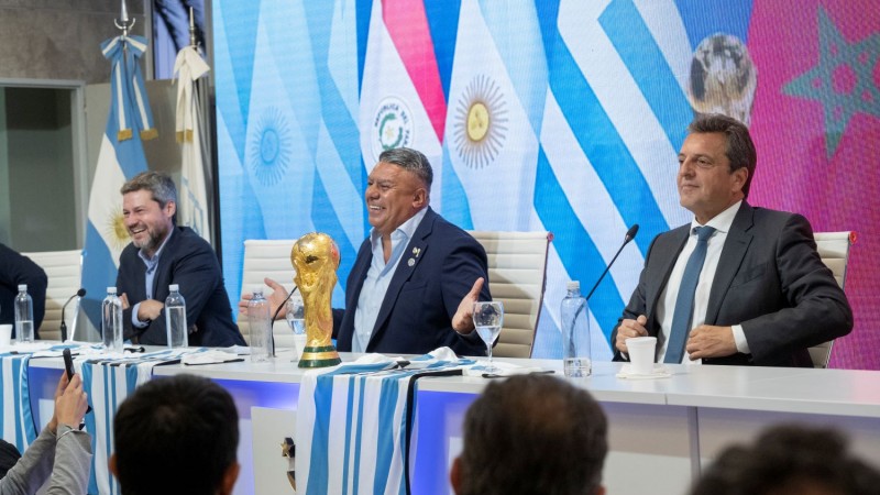 Massa y Tapia celebran la organización del Mundial 2030 con reivindicación al Estado